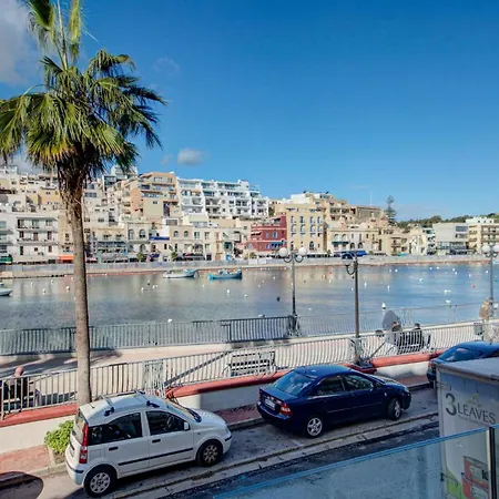 アパート Marsascala Seafront - Private Terrace & Views *